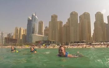 Dubaihin avattiin valtava kelluva vesipuisto + KUVAT & VIDEOT!