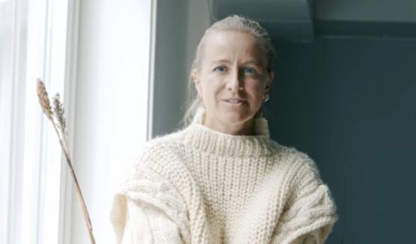 Entinen aikakauskirjatoimittaja Celine Aagaard esitteli Oslo Runwaylla uusimman kokoelmansa